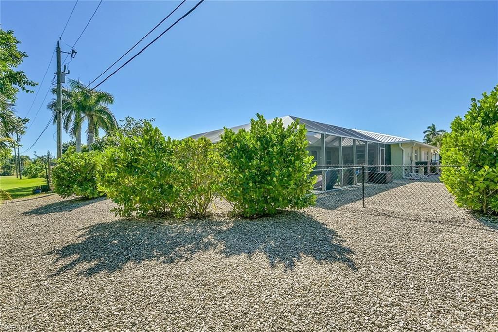 15804 Missouri St, Bokeelia, FL 33922 Photo