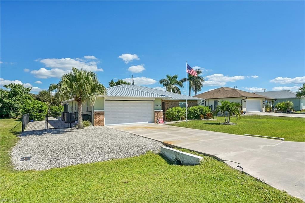 15804 Missouri St, Bokeelia, FL 33922 Photo
