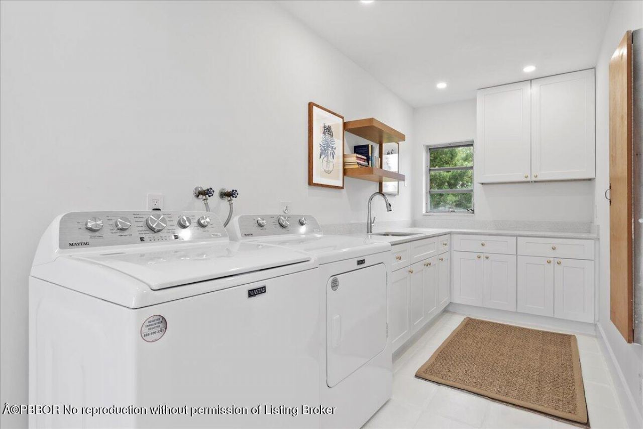 2412 N Lakeside Drive, Lake Worth, FL 33460 Photo