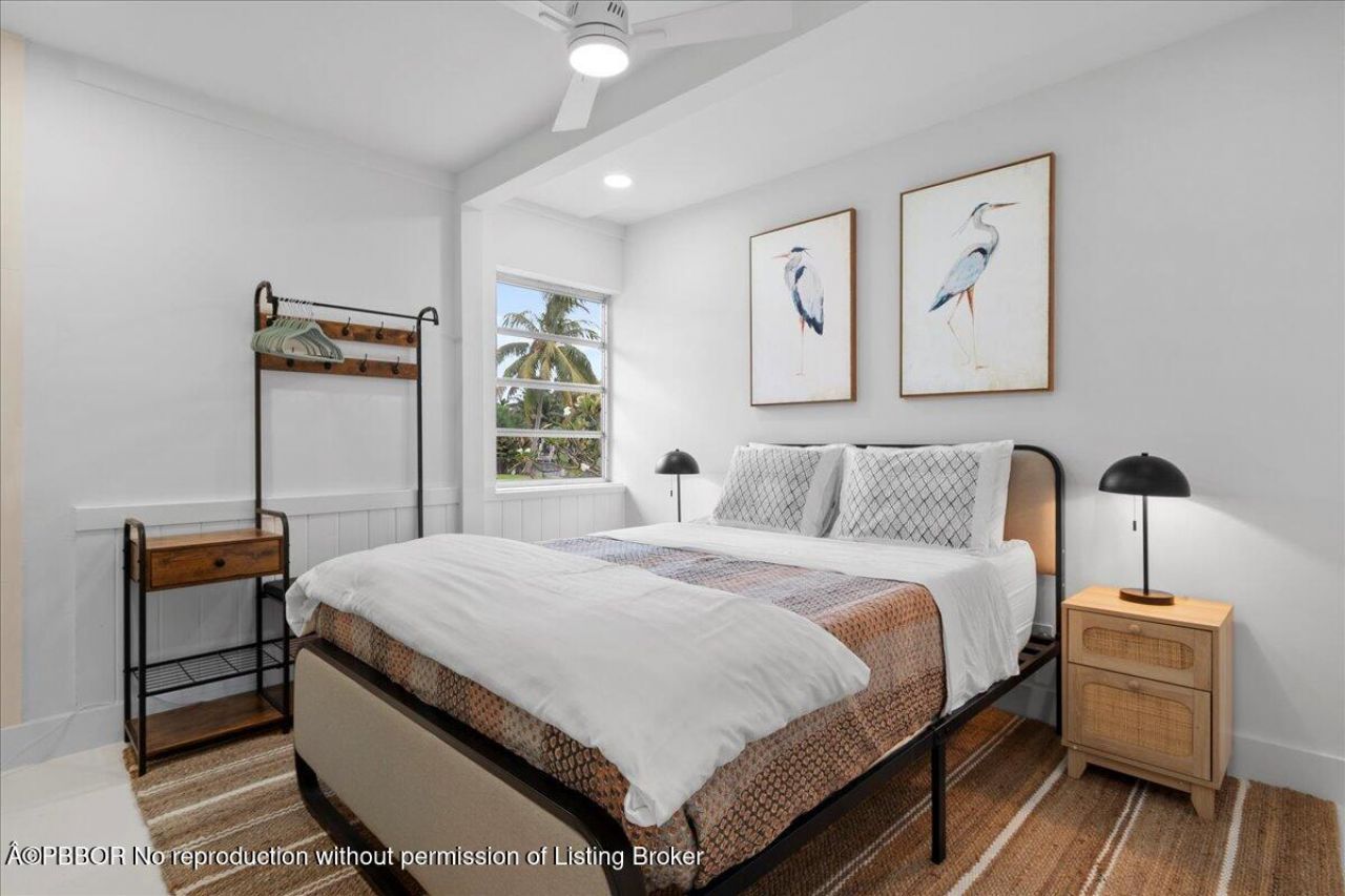 2412 N Lakeside Drive, Lake Worth, FL 33460 Photo