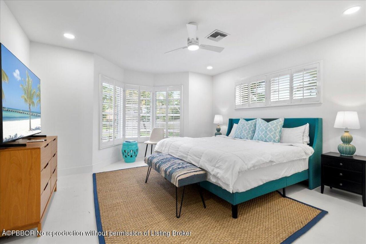 2412 N Lakeside Drive, Lake Worth, FL 33460 Photo