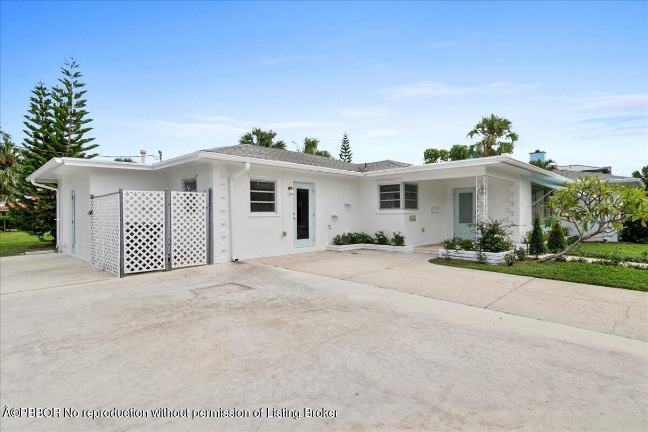 2412 N Lakeside Drive, Lake Worth, FL 33460 Photo