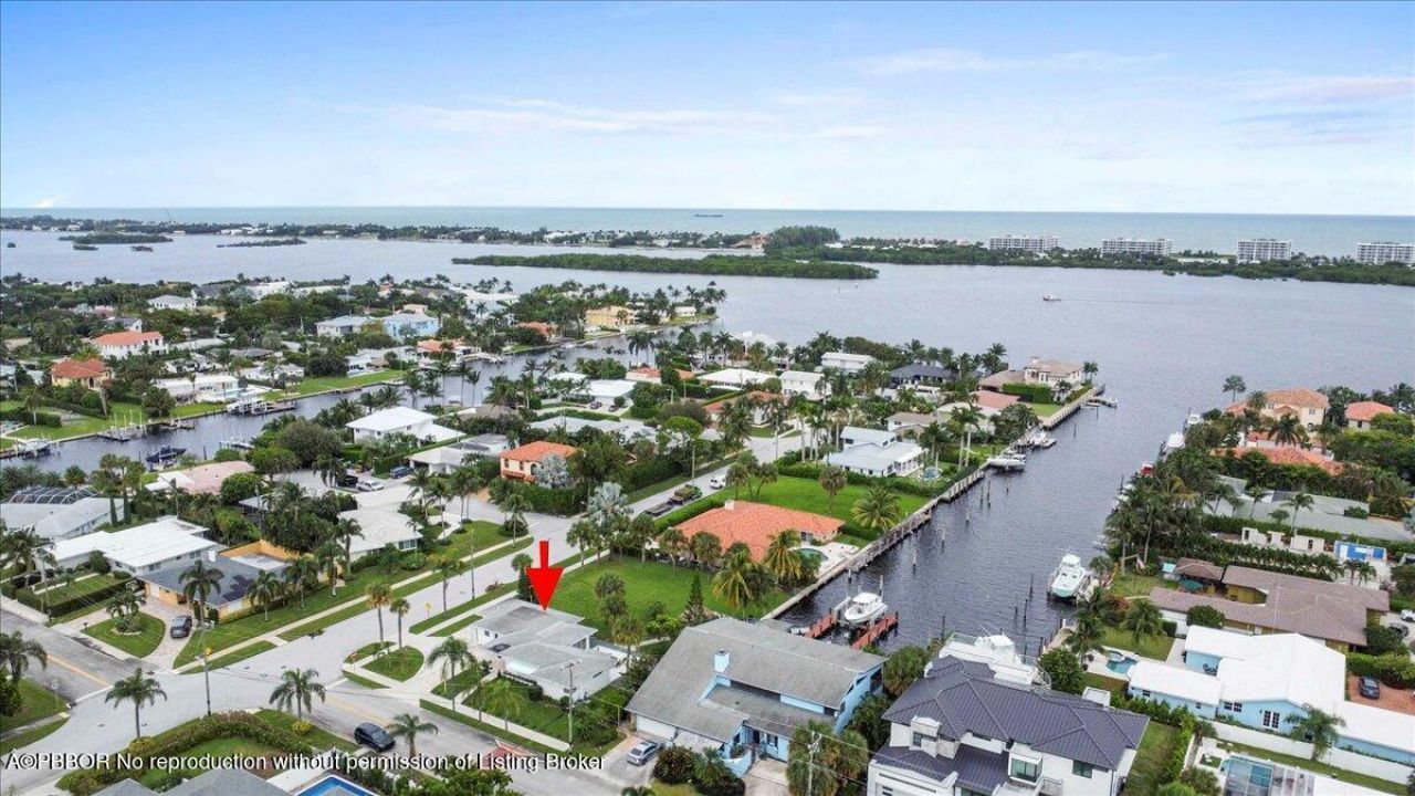 2412 N Lakeside Drive, Lake Worth, FL 33460 Photo