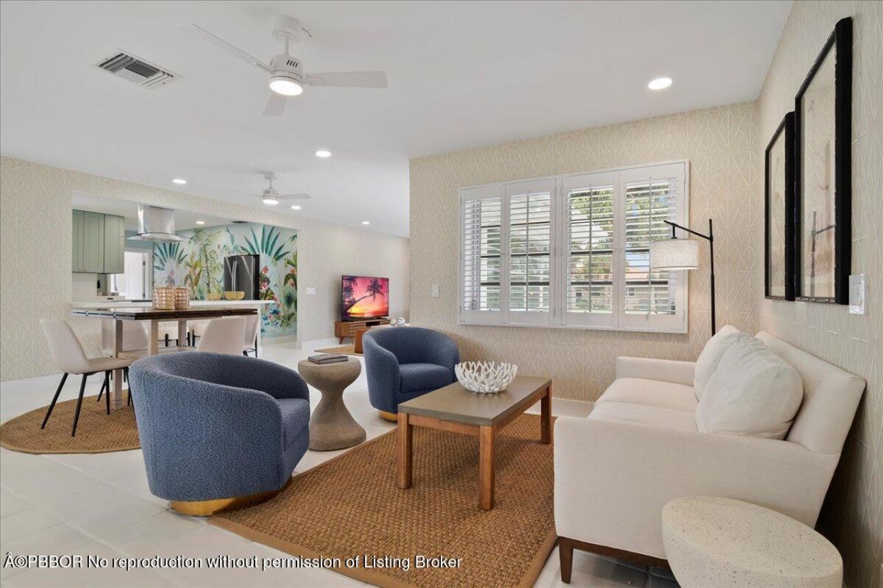 2412 N Lakeside Drive, Lake Worth, FL 33460 Photo