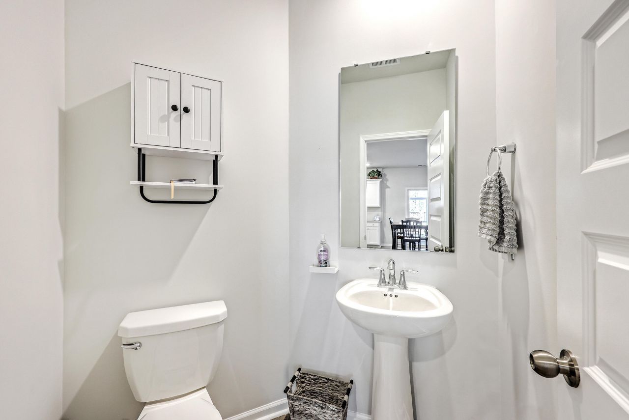 81 Red Bluff Street Photo 30