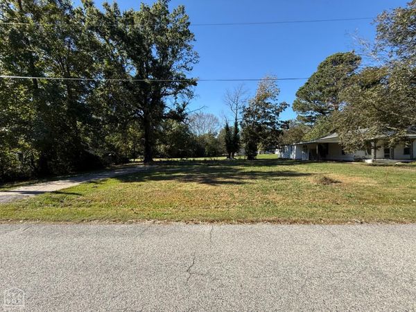 375 S 10th Avenue, Piggott, AR 72454