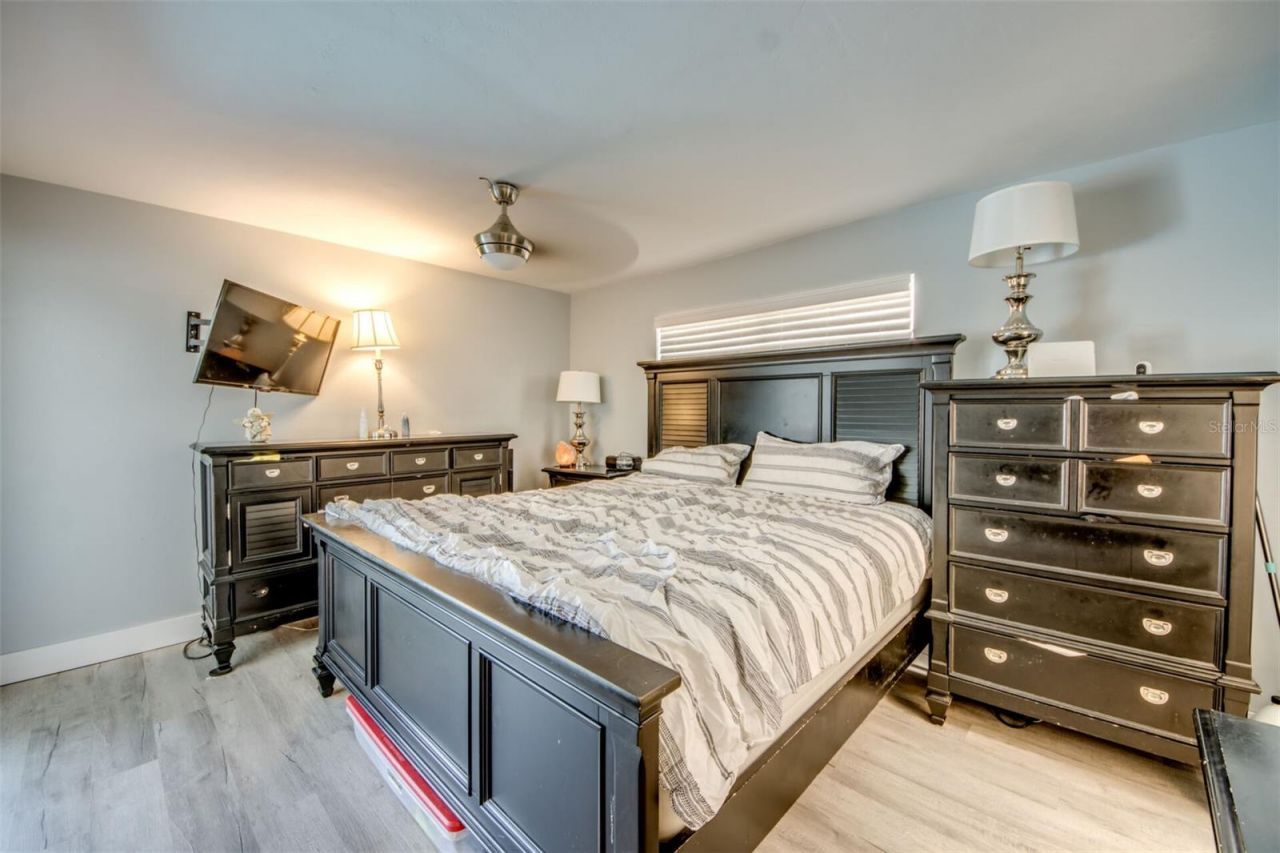912 SE 24th Avenue, Unit A &  B, Cape Coral, FL 33990 Photo
