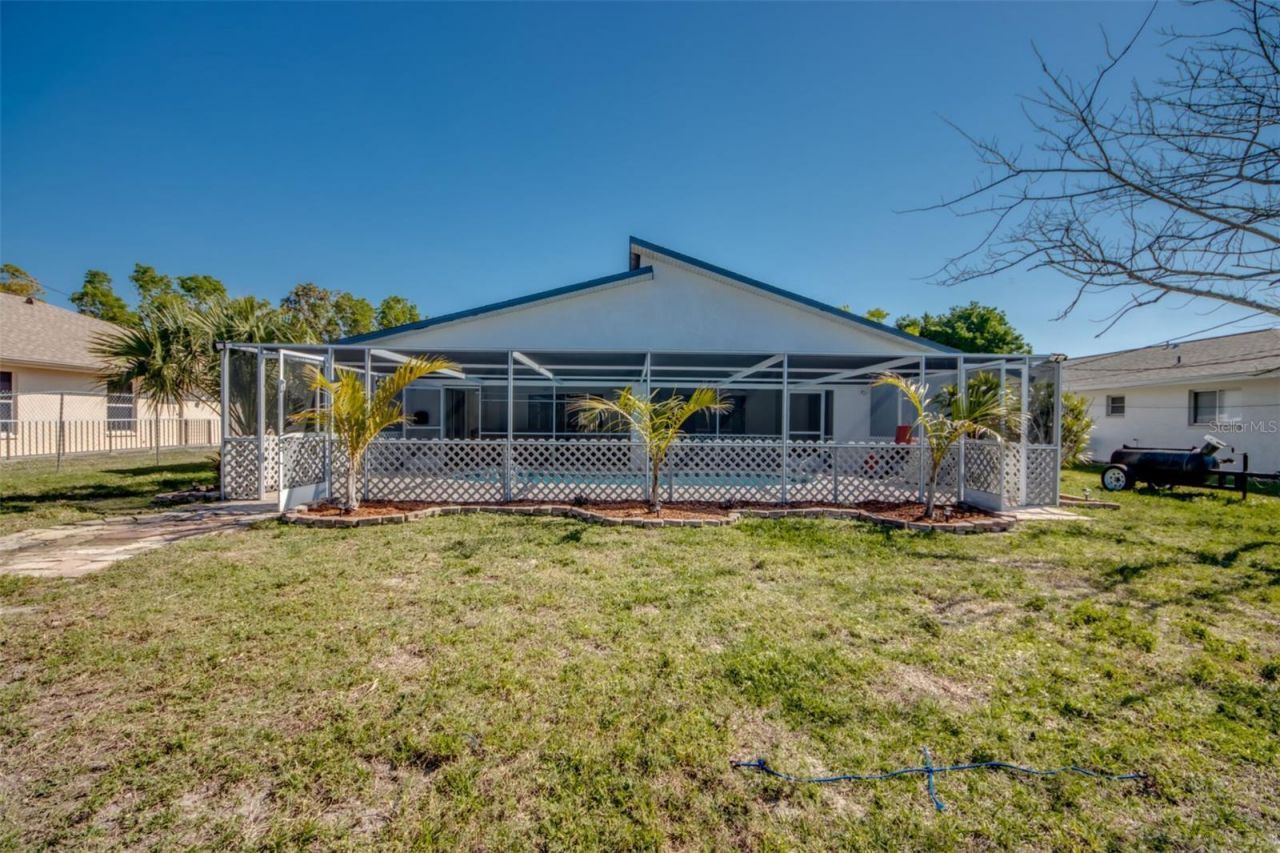 912 SE 24th Avenue, Unit A &  B, Cape Coral, FL 33990 Photo