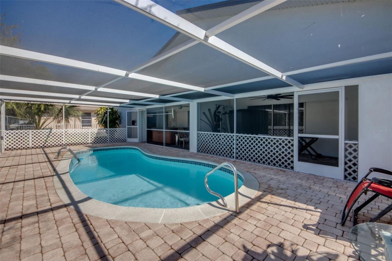 912 SE 24th Avenue, Unit A &  B, Cape Coral, FL 33990 Photo
