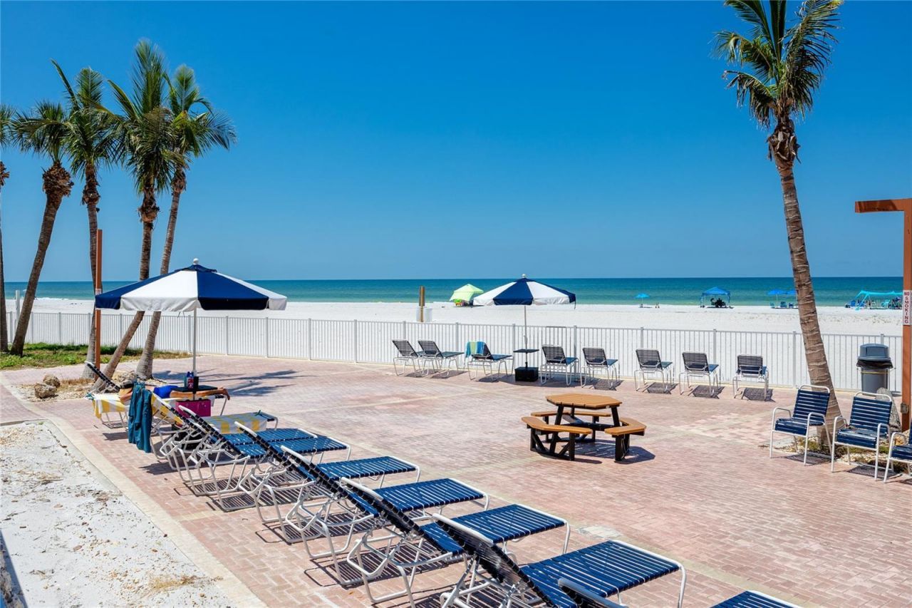 17940 Gulf Boulevard, Unit 17C, Redington Shores, FL 33708 Photo