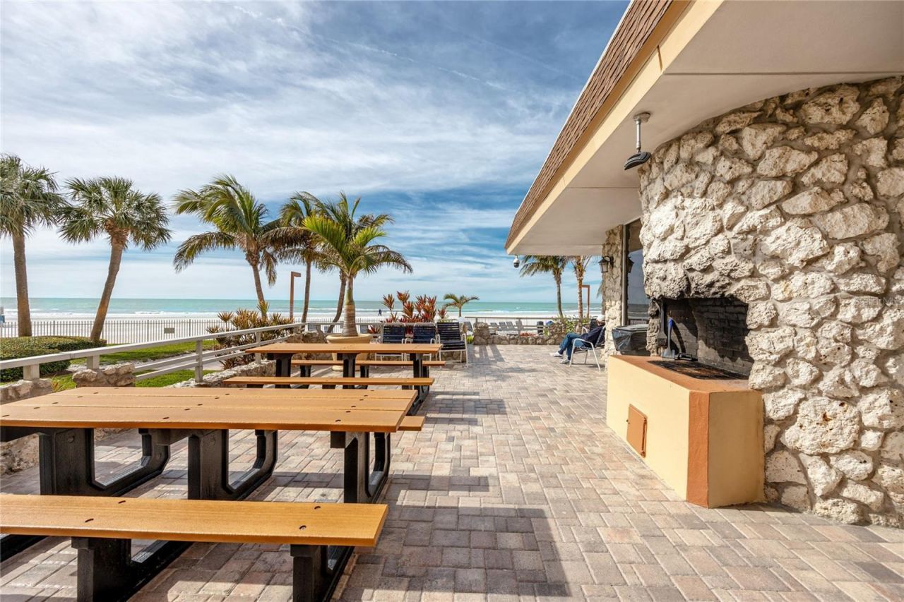 17940 Gulf Boulevard, Unit 17C, Redington Shores, FL 33708 Photo