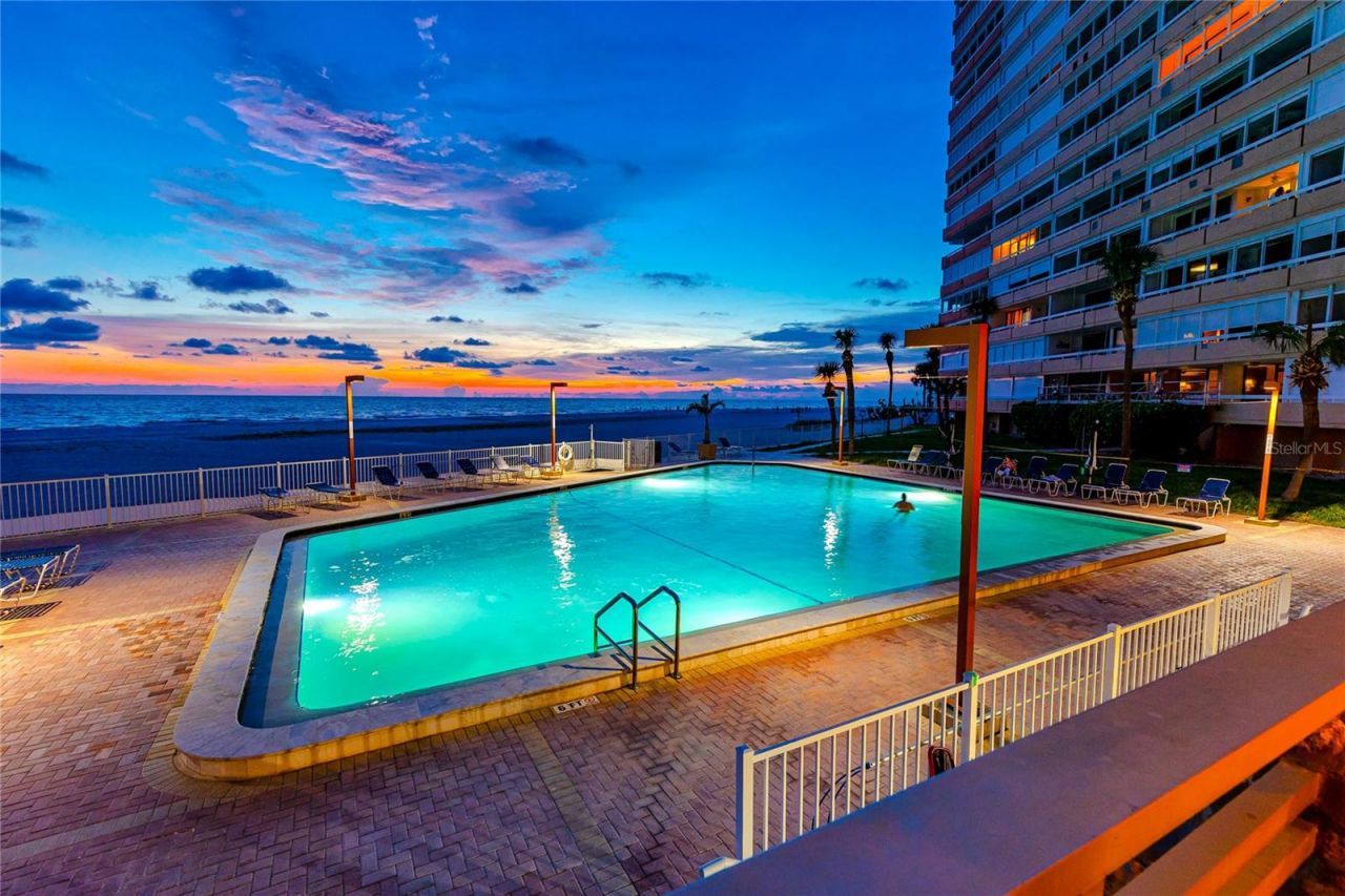 17940 Gulf Boulevard, Unit 17C, Redington Shores, FL 33708 Photo