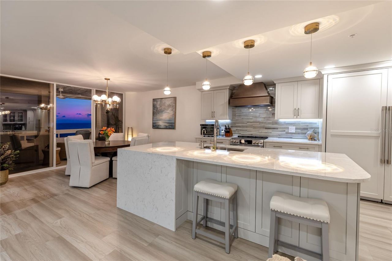 17940 Gulf Boulevard, Unit 17C, Redington Shores, FL 33708 Photo