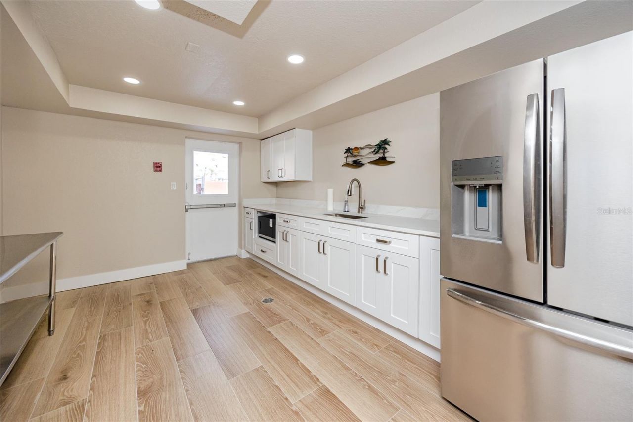17940 Gulf Boulevard, Unit 17C, Redington Shores, FL 33708 Photo