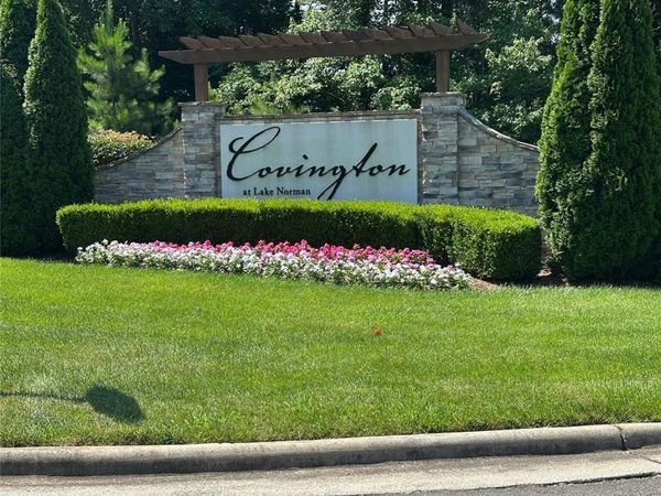 7464 Albemarle Drive , Denver, NC 28037