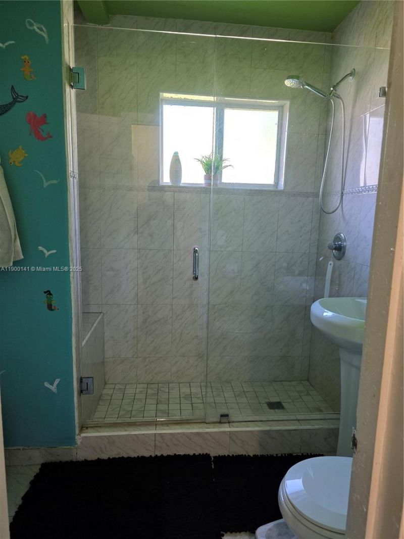 14400 NW 16th Ct, Miami, FL 33167 Photo