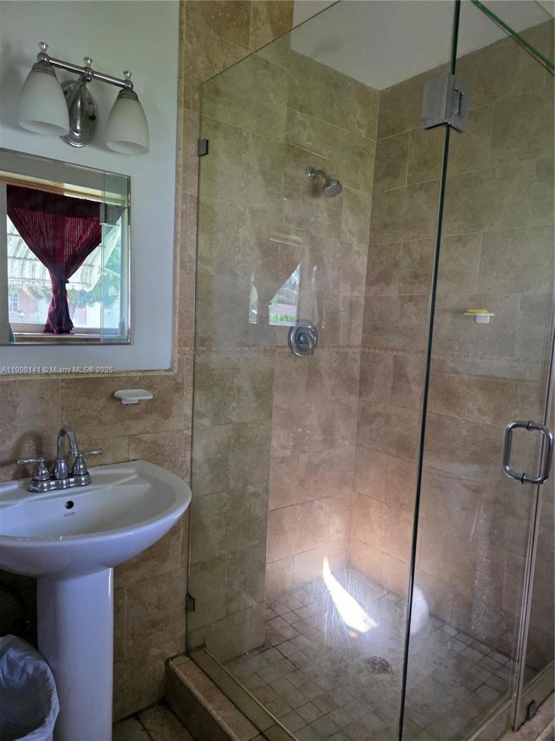 14400 NW 16th Ct, Miami, FL 33167 Photo