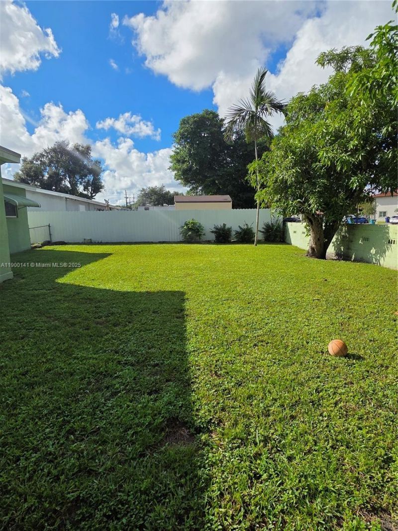 14400 NW 16th Ct, Miami, FL 33167 Photo