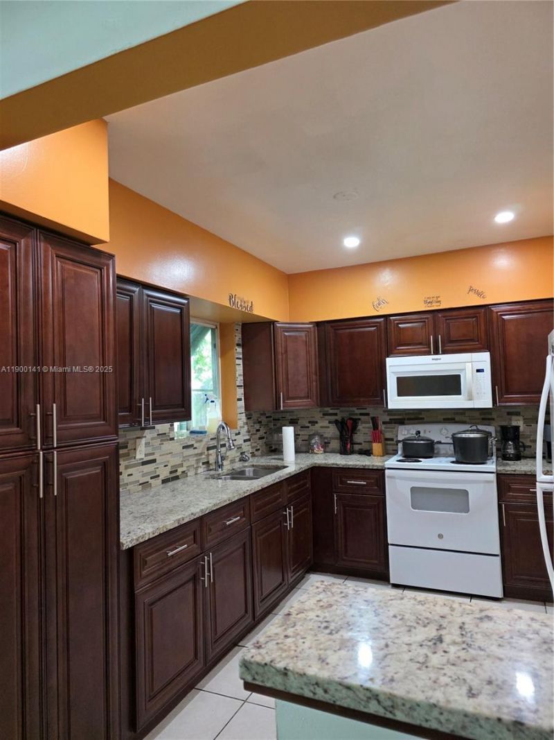 14400 NW 16th Ct, Miami, FL 33167 Photo