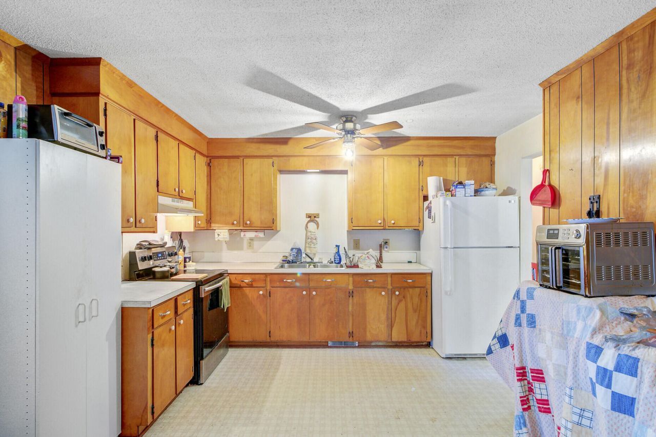 4439 Kindlewood Drive Photo 8