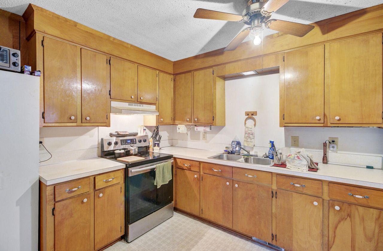 4439 Kindlewood Drive Photo 9