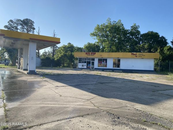 925 W Vine Street, Opelousas, LA 70570