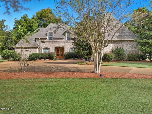 202 Esplanade Drive, Brandon, MS 39047