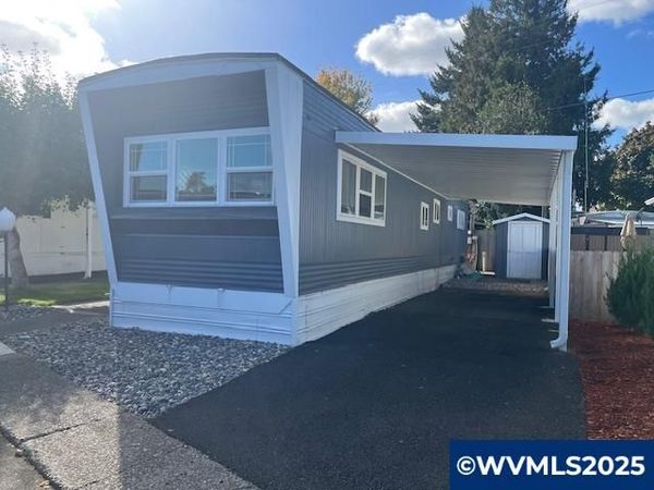 16901 SE Division St, Portland, OR 97236