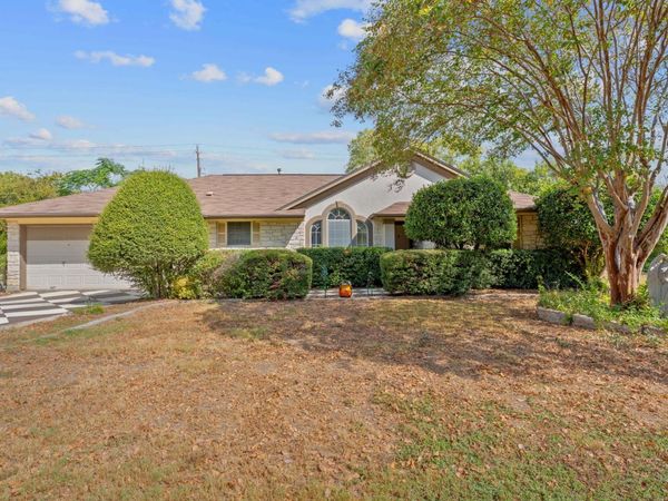 2000 Rendova LN, Pflugerville, TX 78660