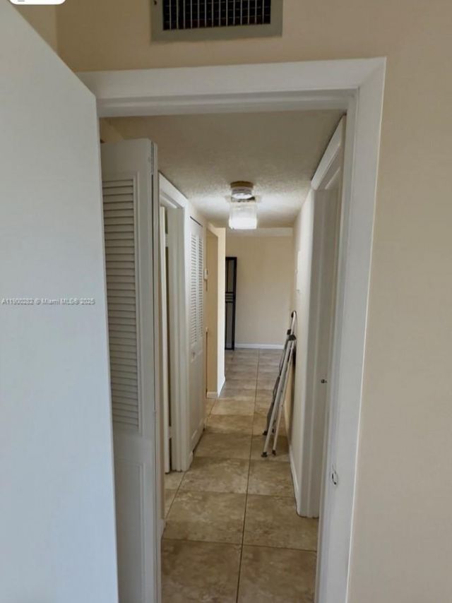 9678 Fontainebleau Blvd, Unit 310, Miami, FL 33172 Photo