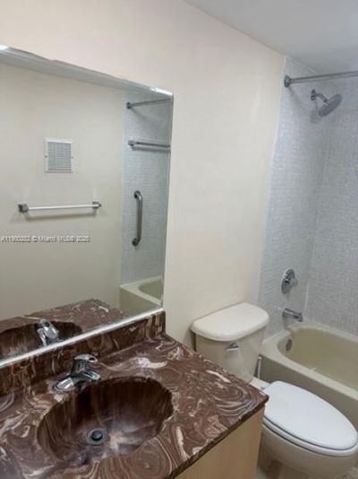 9678 Fontainebleau Blvd, Unit 310, Miami, FL 33172 Photo