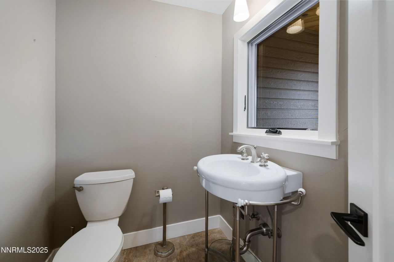 110 Moonstone Lane, Reno, NV 89508 Photo