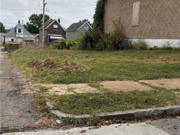 4530 Newport Avenue, St Louis, MO 63116