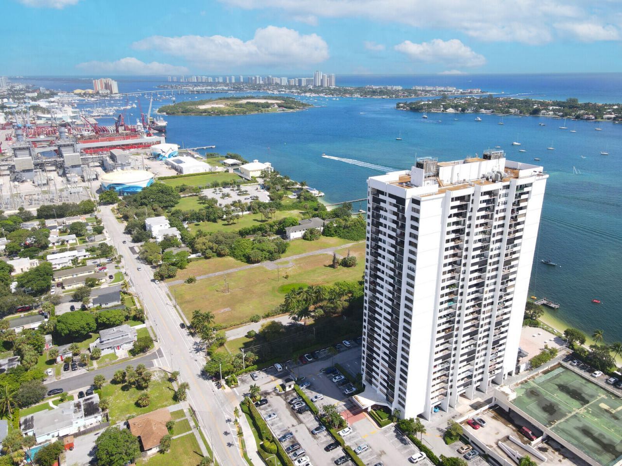 5600 N Flagler Drive, Unit 907, West Palm Beach, FL 33407 Photo