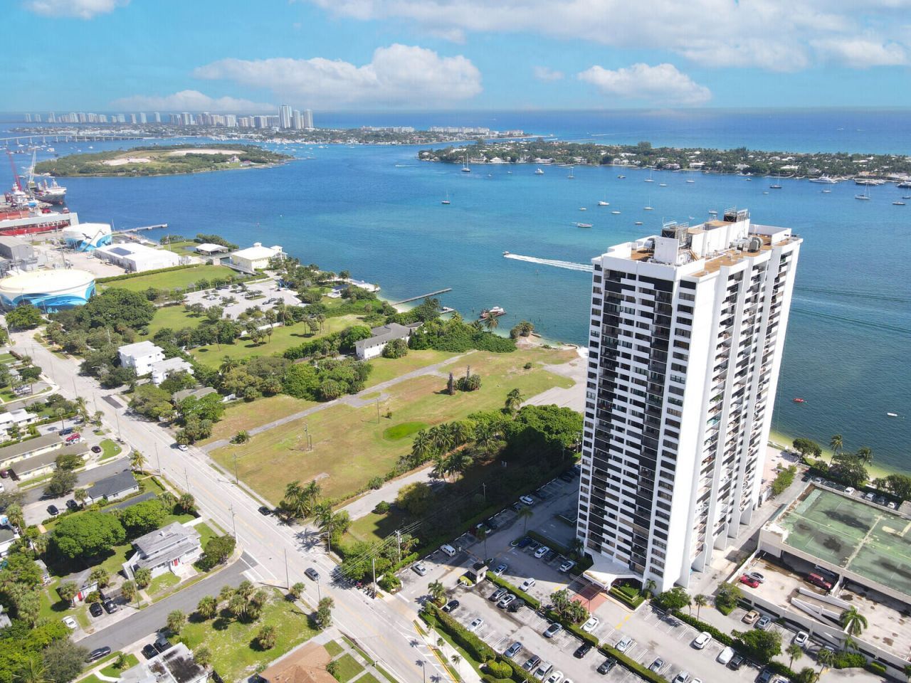 5600 N Flagler Drive, Unit 907, West Palm Beach, FL 33407 Photo