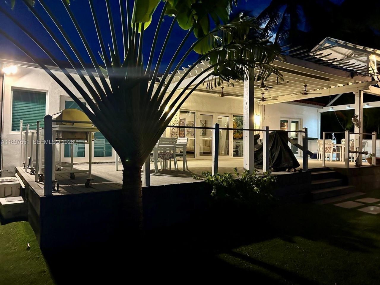 7970 Hawthorne Ave, Miami Beach, FL 33141 Photo