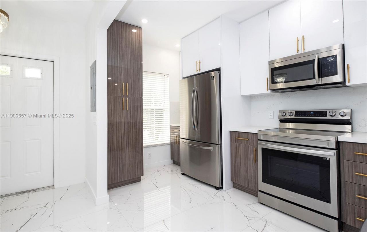 16697 Hemingway Dr, Unit 16697, Weston, FL 33326 Photo