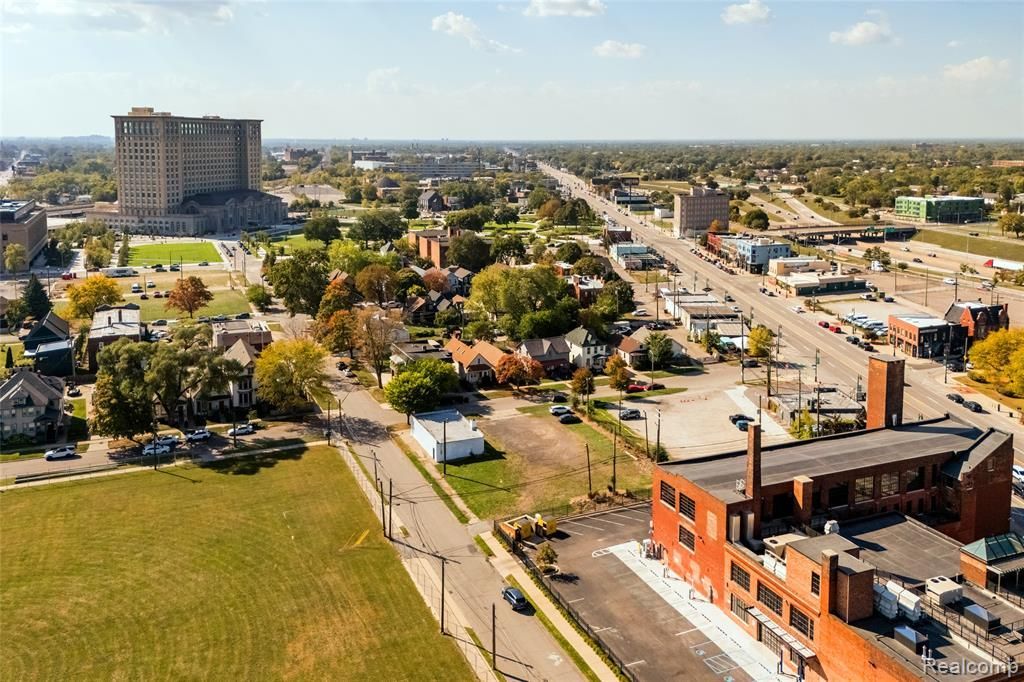 2200 Vermont Street, Detroit, MI 48216 Main Photo