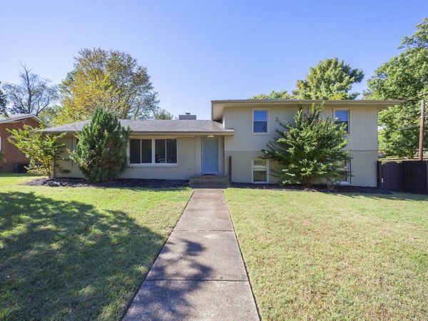 7 ROBINHOOD LN, Jackson, TN 38305