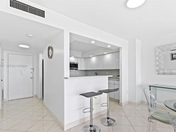 18021 Biscayne Blvd, Unit 1003, Aventura, FL 33160