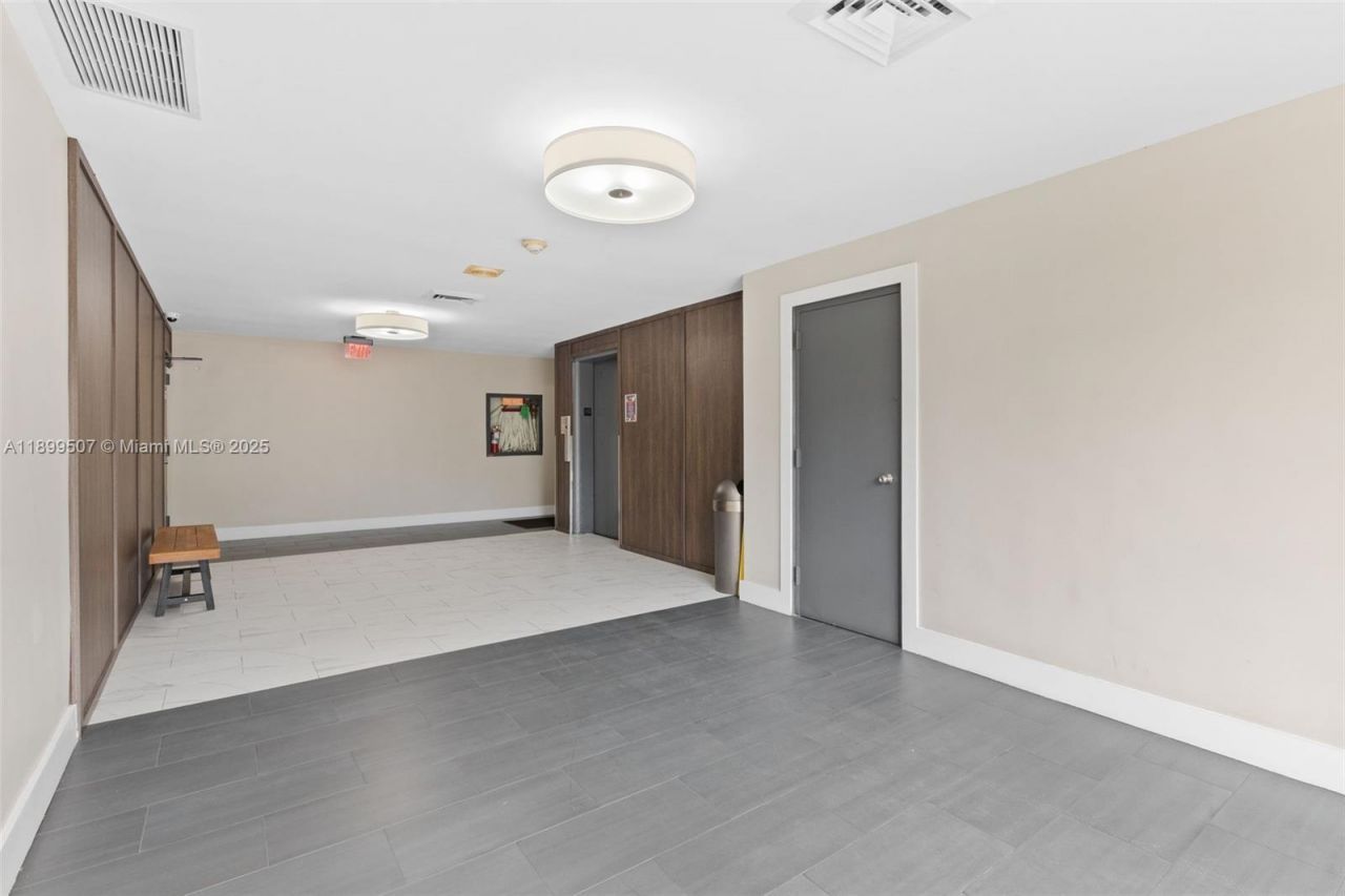 18021 Biscayne Blvd, Unit 1003, Aventura, FL 33160 Photo