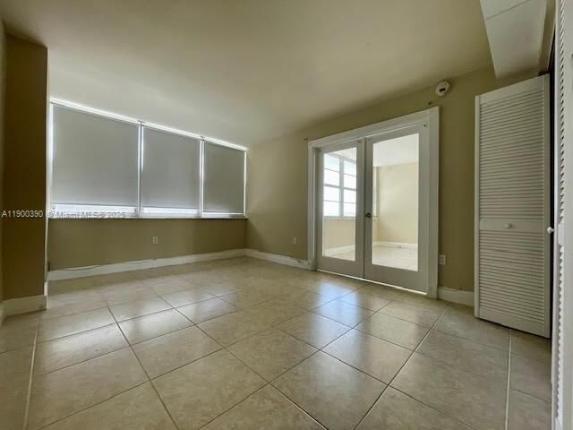 2016 Bay Dr, Unit 207, Miami Beach, FL 33141 Photo