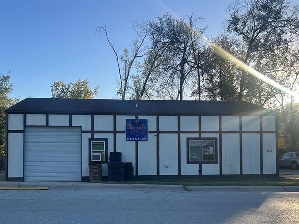 308 E 8th Street, Washington, MO 63090