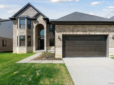 1843 KIRKTON Drive, Troy, MI 48083