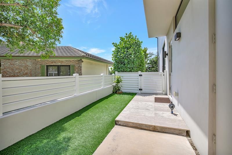 1336 Seminole Drive, Fort Lauderdale, FL 33304 Photo