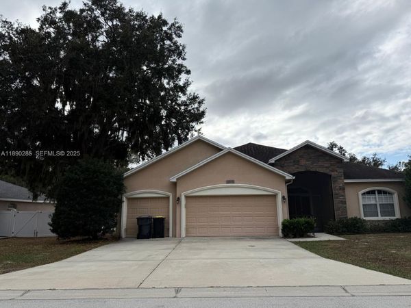 2974 Blackwater Oaks Dr, Lakeland, FL 33860