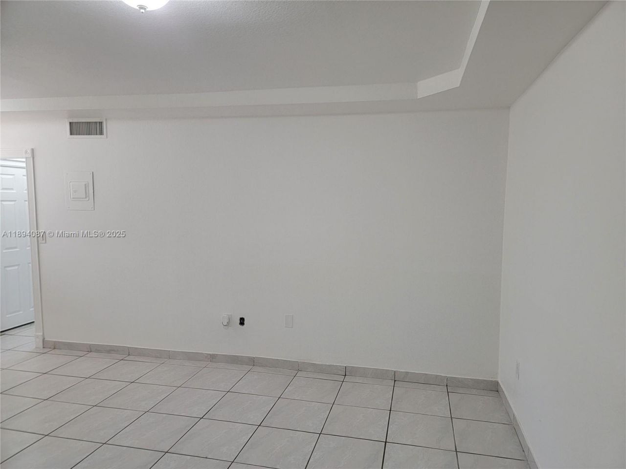 1975 NE 135th St, Unit 2I, North Miami, FL 33181 Photo