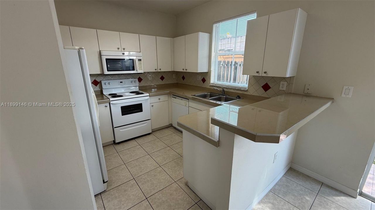 13810 SW 276th St, Unit 13810, Homestead, FL 33032 Photo