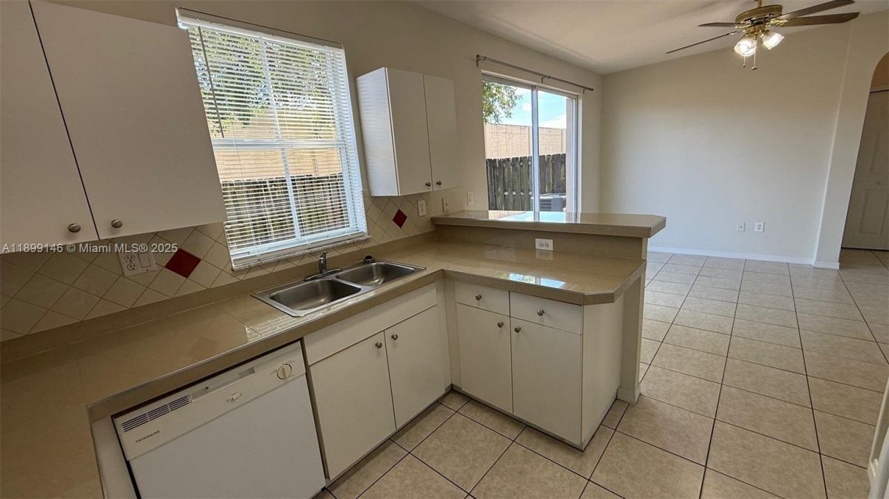 13810 SW 276th St, Unit 13810, Homestead, FL 33032 Photo