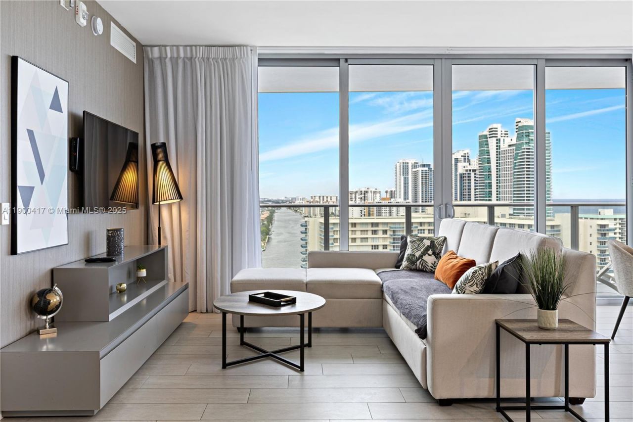 4010 S Ocean Dr, Unit R1701, Hollywood, FL 33019 Photo